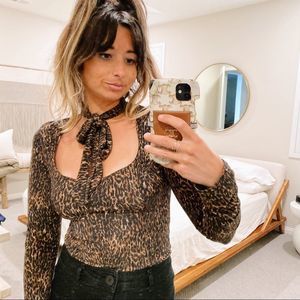 🚨Free People Neck Tie Leopard Top